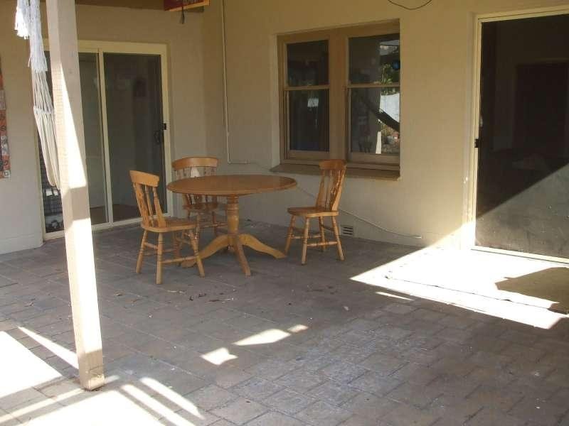 10 Douglas St, Magill SA 5072