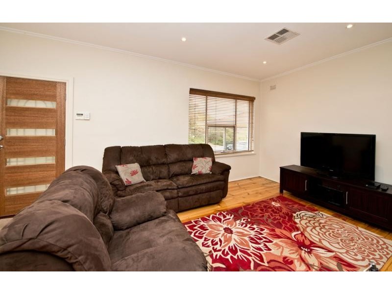 1 Brookman Ct, Blair Athol SA 5084