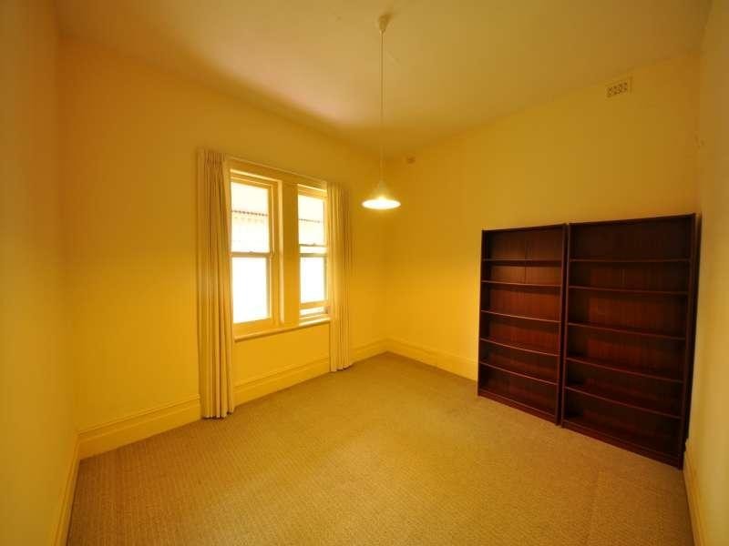 17 Labrina Ave, Prospect SA 5082