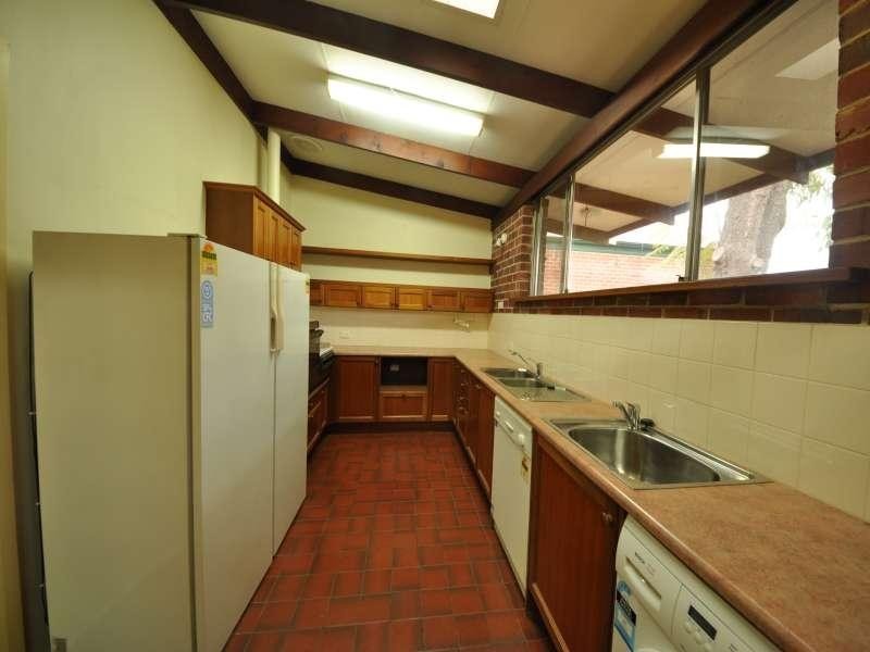 17 Labrina Ave, Prospect SA 5082