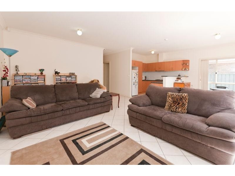 35 Swan  Cct, Mawson Lakes SA 5095