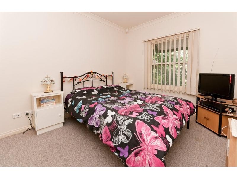 35 Swan  Cct, Mawson Lakes SA 5095