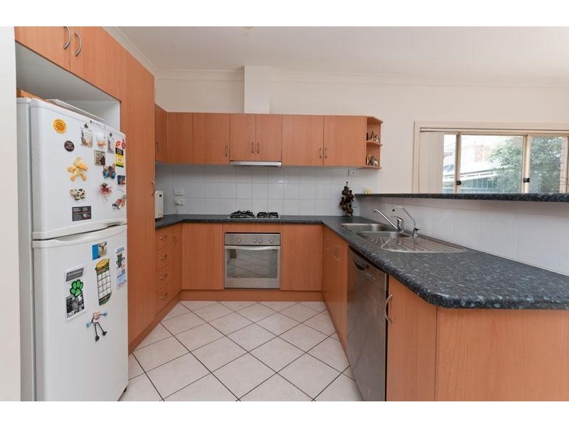35 Swan  Cct, Mawson Lakes SA 5095