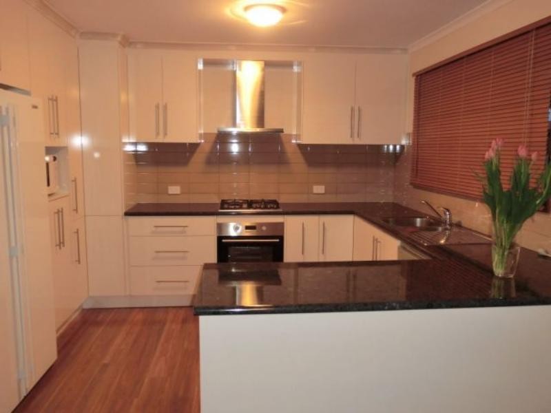 1 Bruce Ct, Para Vista SA 5093