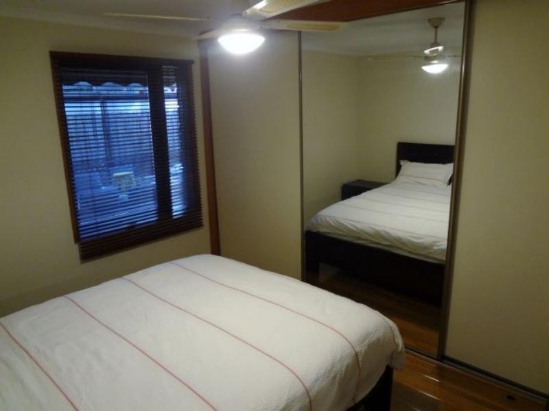 1 Bruce Ct, Para Vista SA 5093