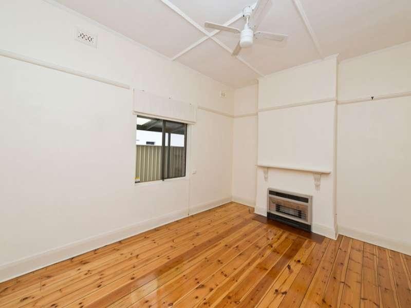 42 Charles St, Prospect SA 5082