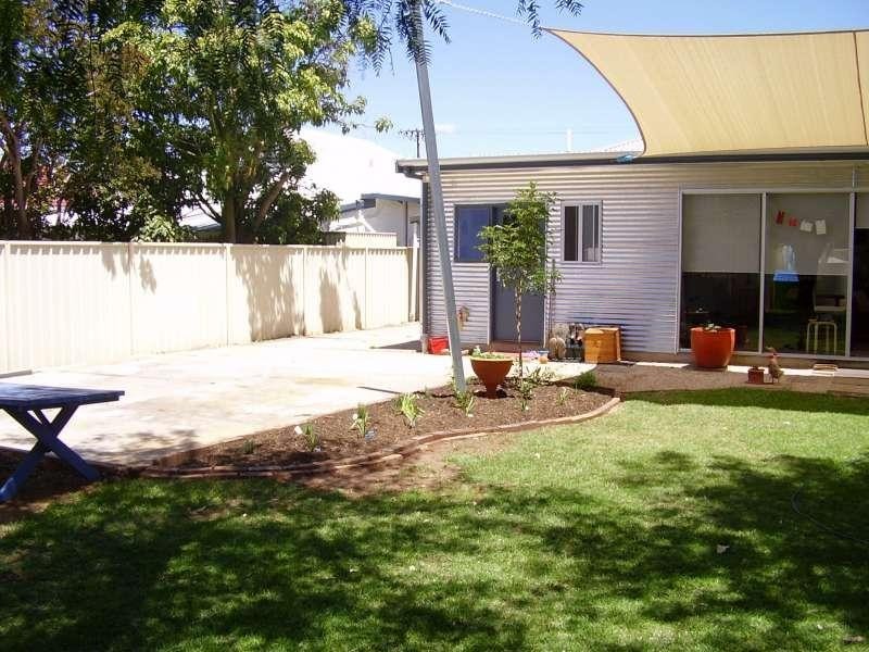 42 Charles St, Prospect SA 5082