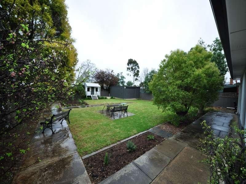 40 Hill Avenue, Cumberland Park SA 5041