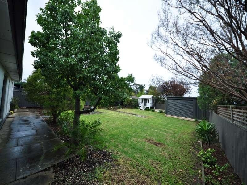 40 Hill Avenue, Cumberland Park SA 5041