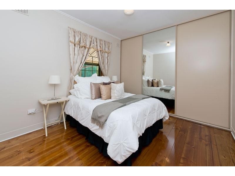 5 Deakin St, Blair Athol SA 5084