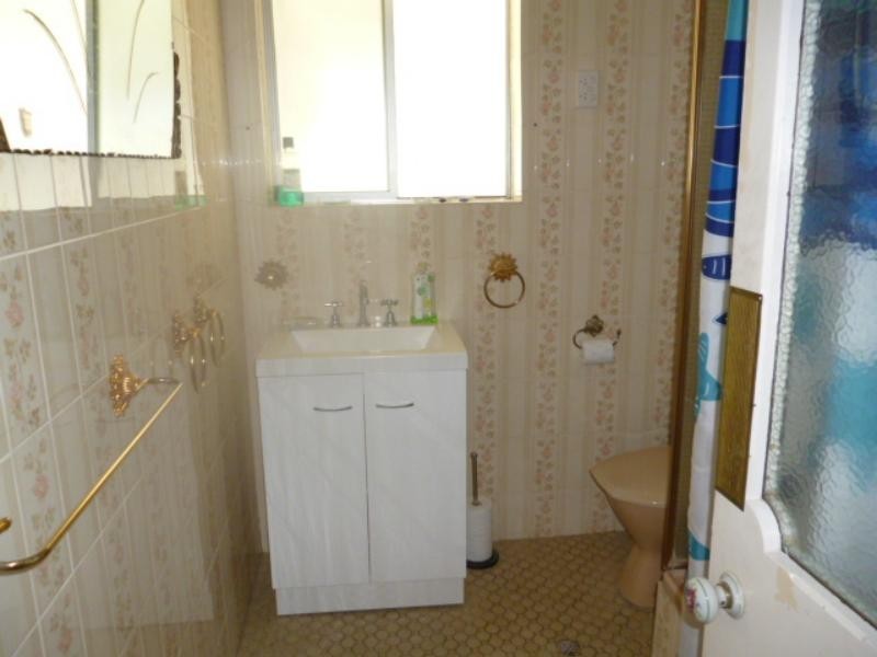 18 Bristol Ave, Enfield SA 5085