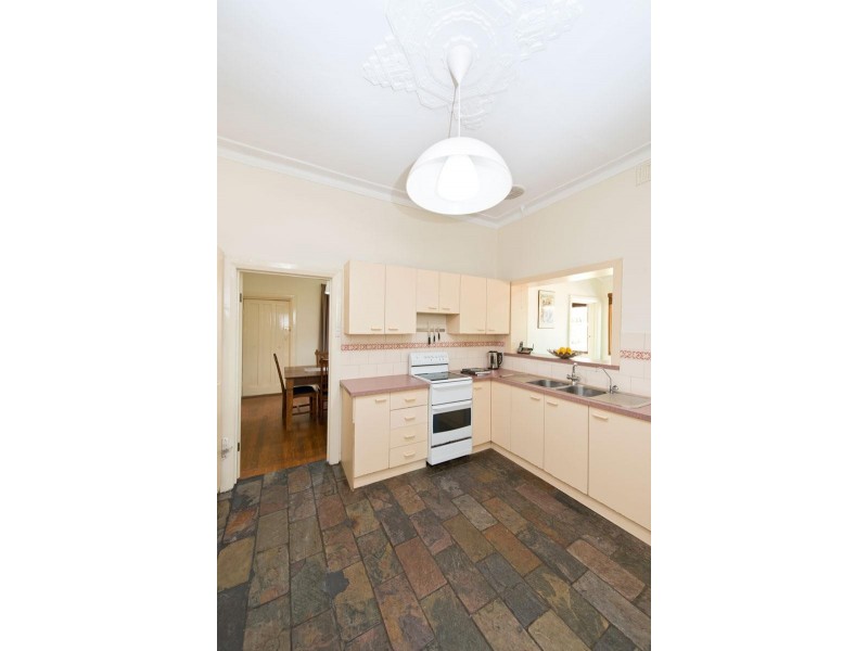 10 North St, Hectorville SA 5073