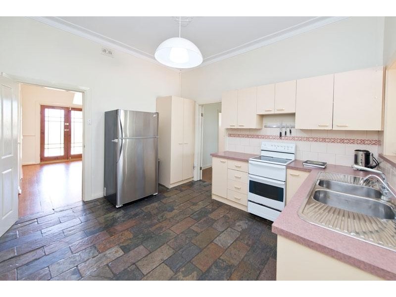 10 North St, Hectorville SA 5073