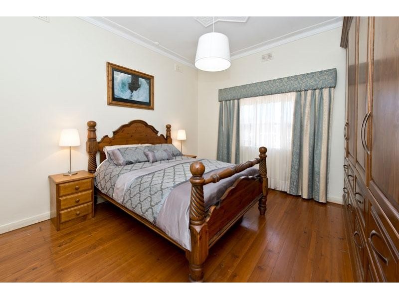 10 North St, Hectorville SA 5073
