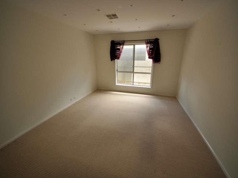 33 Miranda Ave, Kilburn SA 5084