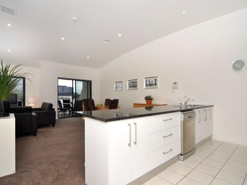 21/466 Pultney St, Adelaide SA 5000