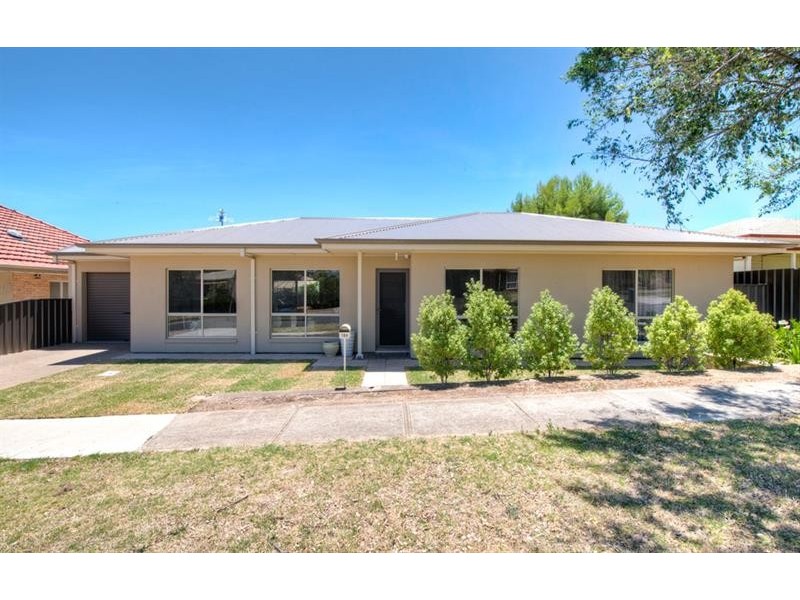 18a Melrose Ave, Clearview SA 5085