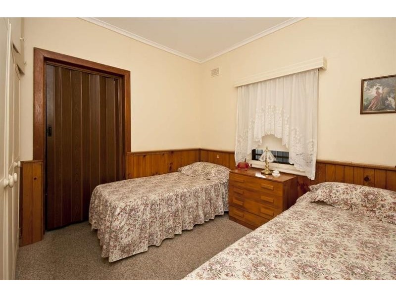 10 Francis Ave, Broadview SA 5083