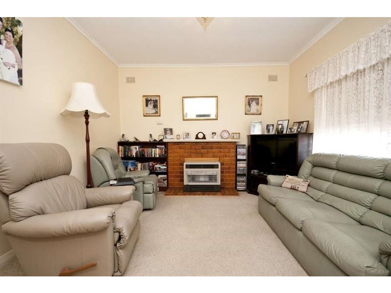 10 Francis Ave, Broadview SA 5083