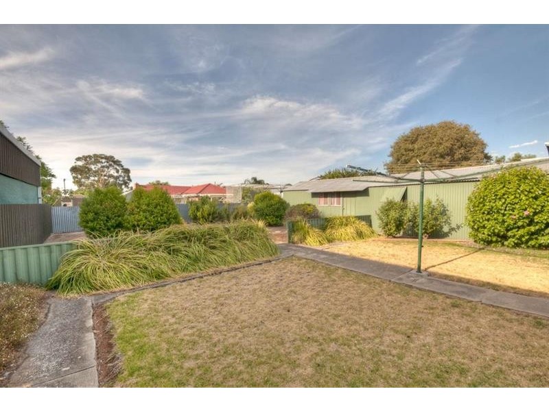 10 Francis Ave, Broadview SA 5083