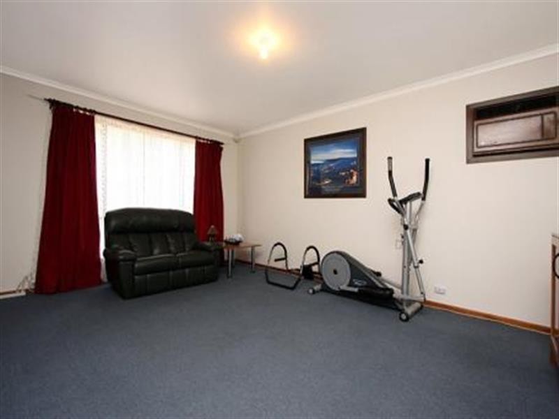 17 Blakiston  Ct, Paralowie SA 5108