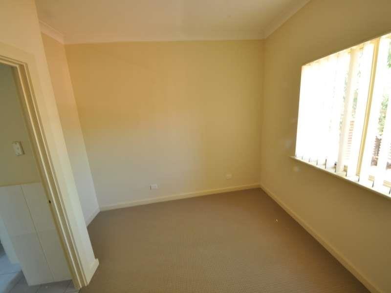 2a Thompson Ave, Northfield SA 5085