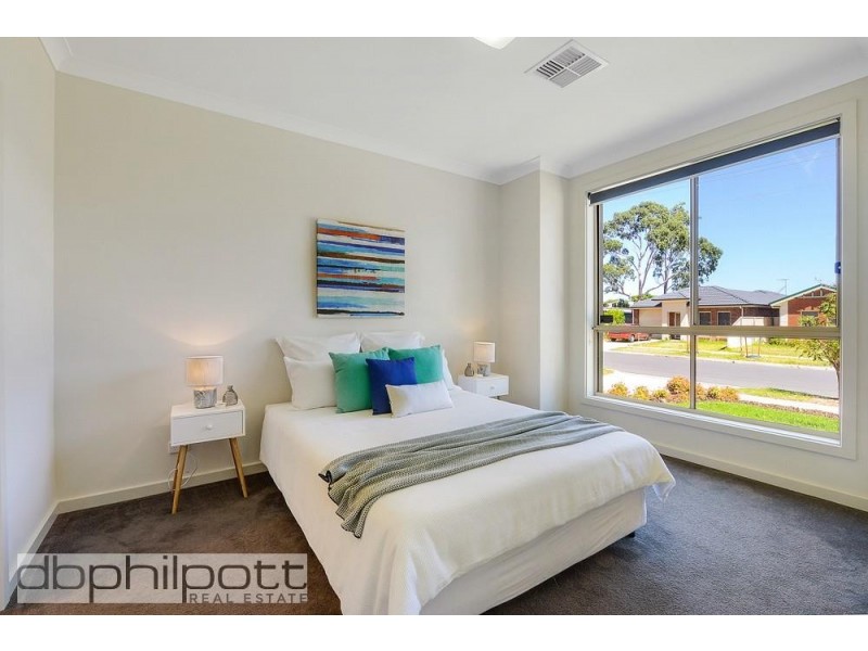 32A East Avenue, Northfield SA 5085