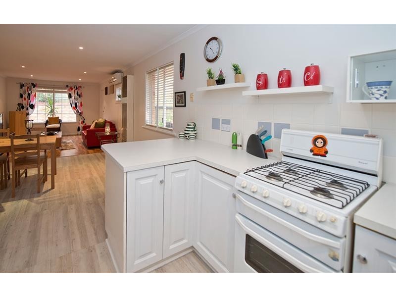 8/20 Whinnen St, St Agnes SA 5097