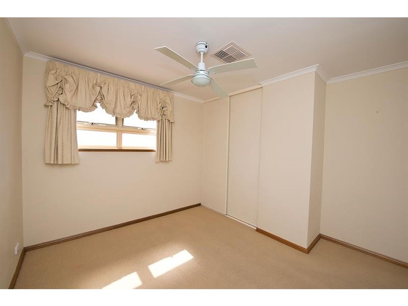 3 Grenada Ct, Mawson Lakes SA 5095