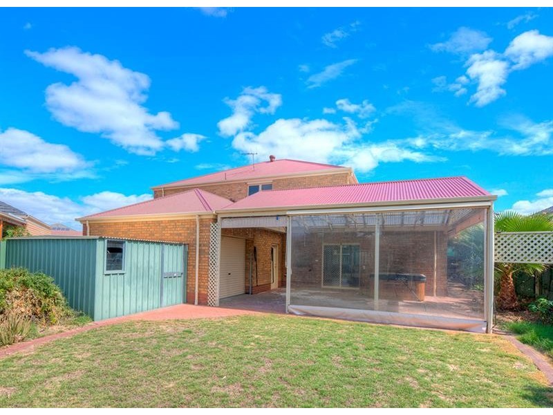 3 Grenada Ct, Mawson Lakes SA 5095