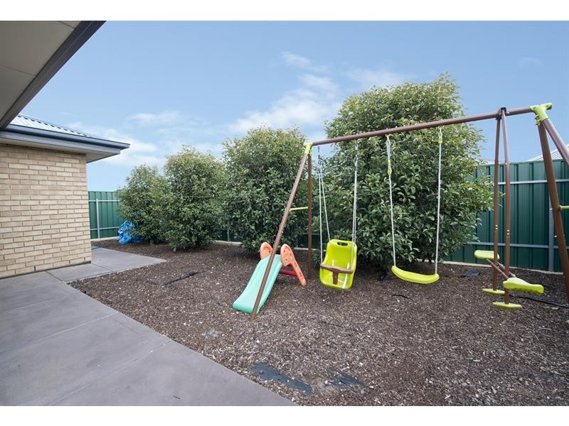 13 Gino Dr, Blakeview SA 5114
