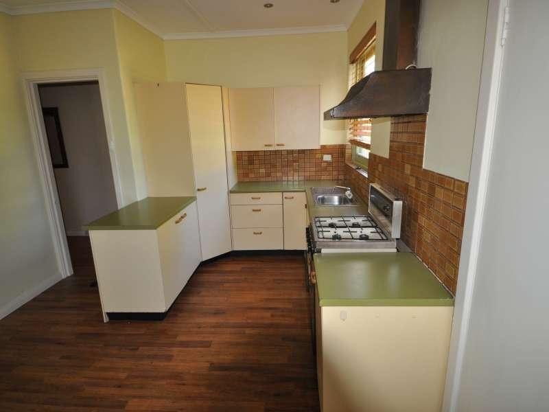 18 Newton Tce, Enfield SA 5085