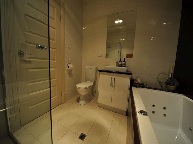 9 Clifford St, Prospect SA 5082