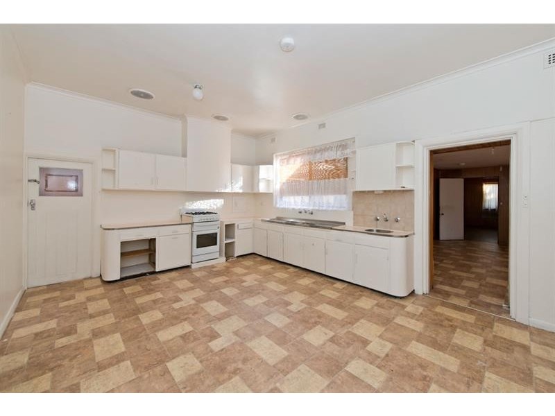 28 Charles St, Prospect SA 5082