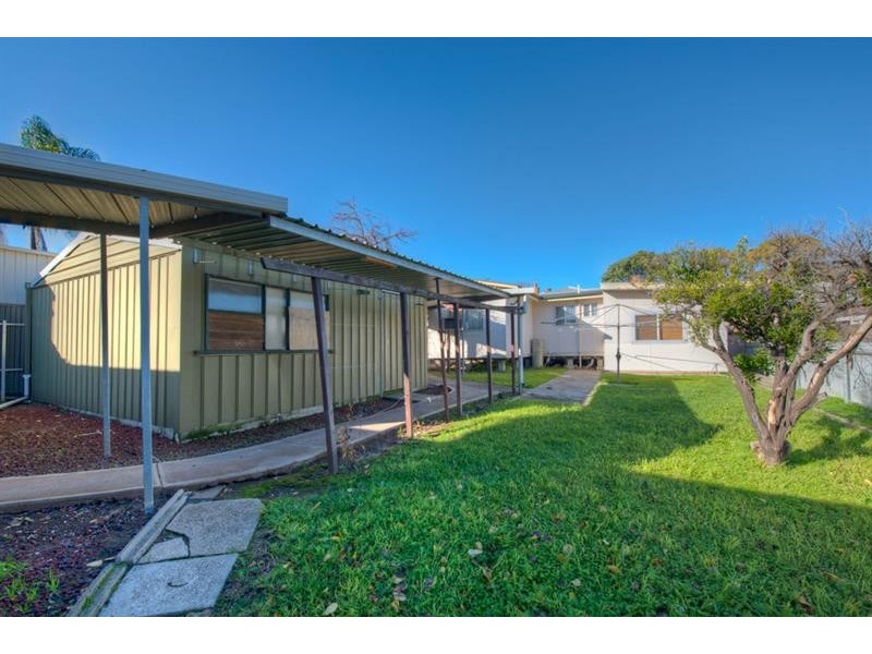 28 Charles St, Prospect SA 5082