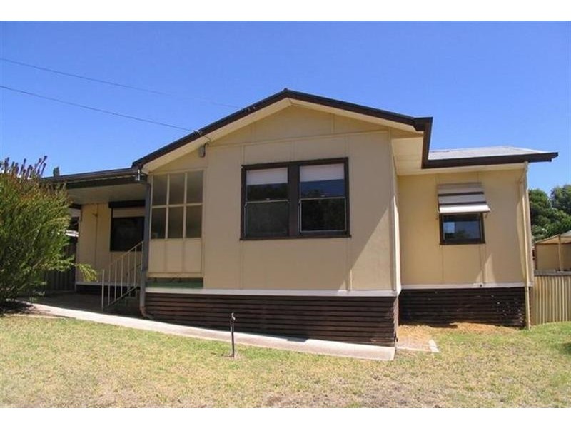 12 Diamond Ave, Gilles Plains SA 5086