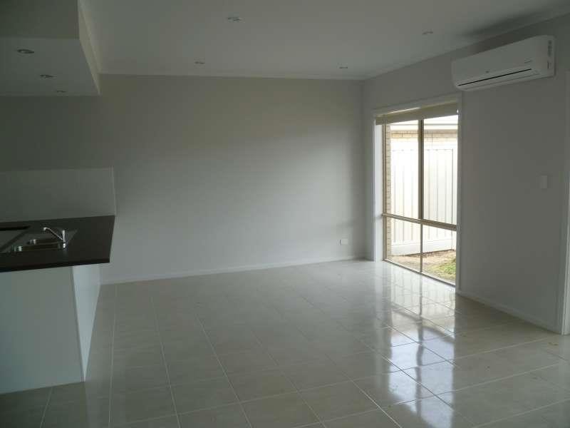 24 Florence Ave, Blair Athol SA 5084