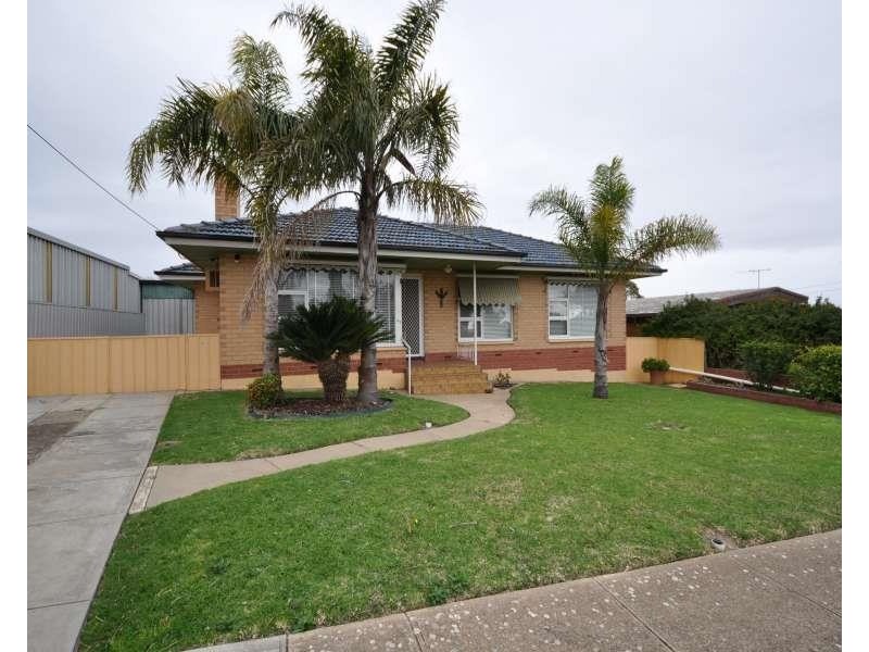 43 Frances Avenue, Para Hills SA 5096