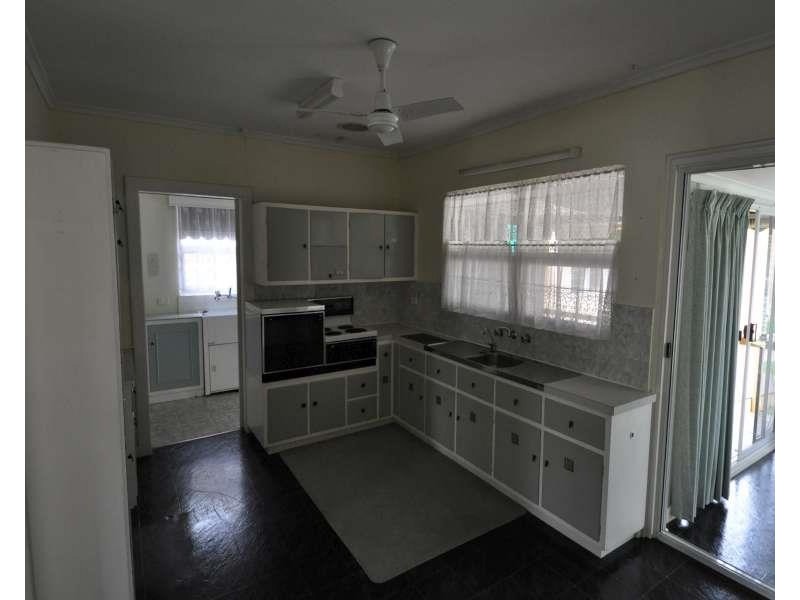 43 Frances Avenue, Para Hills SA 5096