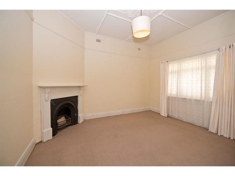 4 Findon Ave, Seaton SA 5023