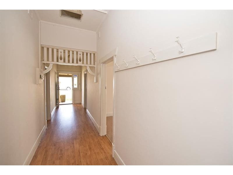 4 Findon Ave, Seaton SA 5023