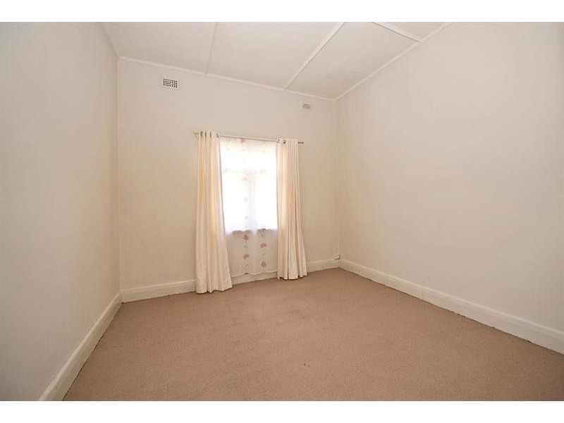 4 Findon Ave, Seaton SA 5023