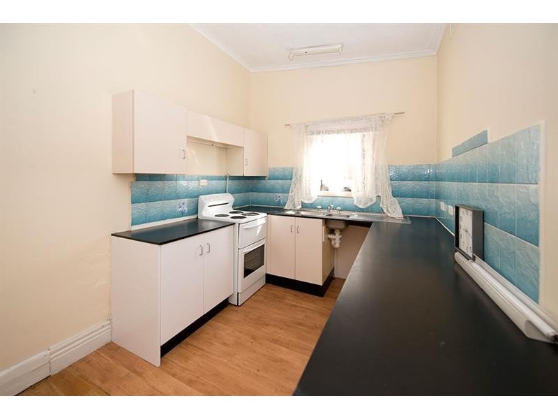 4 Findon Ave, Seaton SA 5023