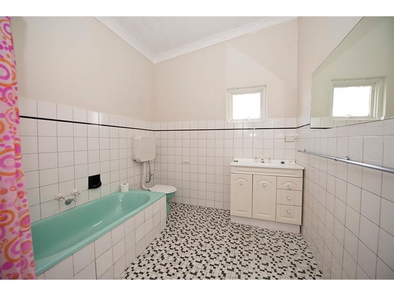 4 Findon Ave, Seaton SA 5023