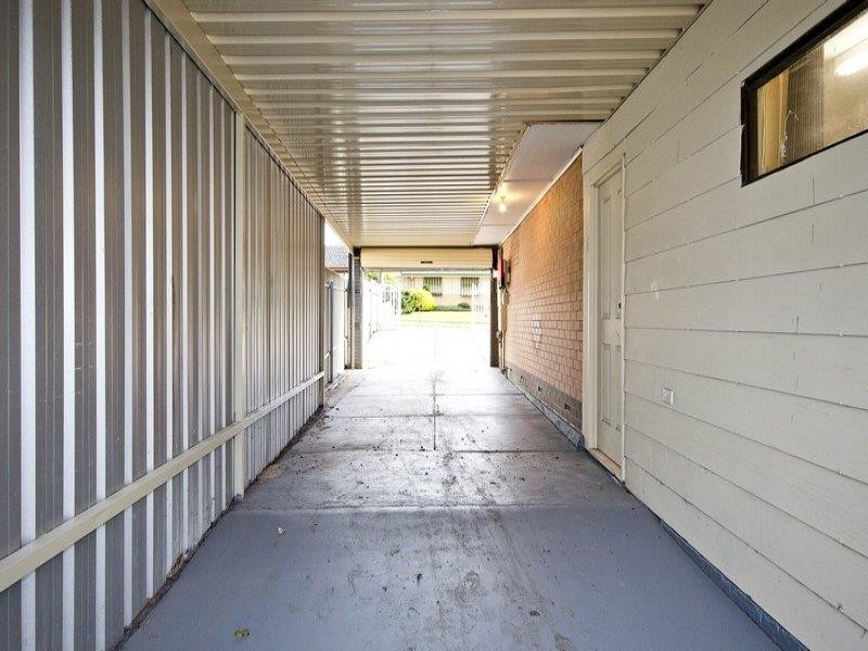 11 Padbury Rd, Gilles Plains SA 5086