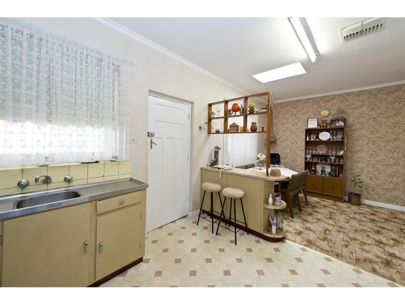 98 Collins St, Clearview SA 5085