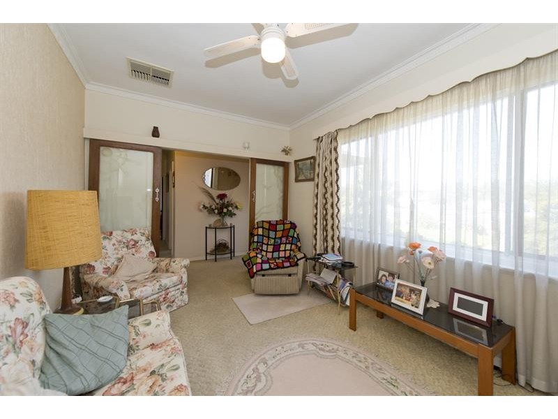 98 Collins St, Clearview SA 5085