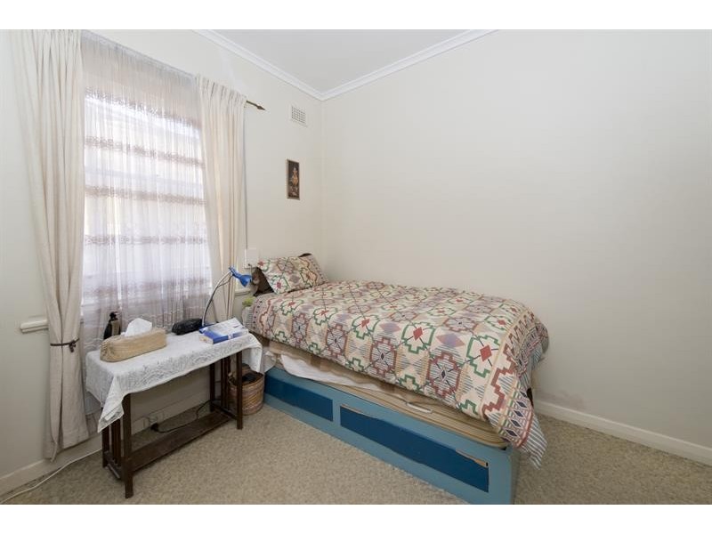 98 Collins St, Clearview SA 5085