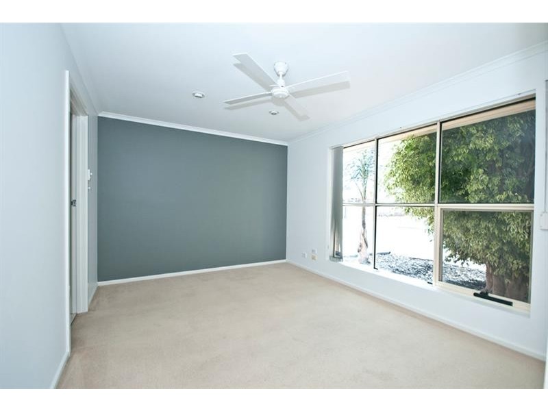 20 Weir St, Largs Bay SA 5016