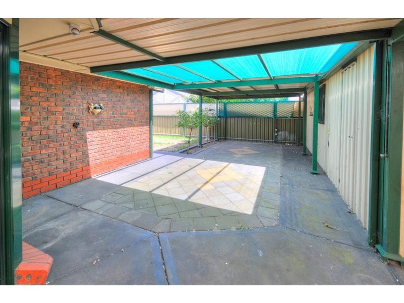 39 Parawae Rd, Salisbury Plain SA 5109